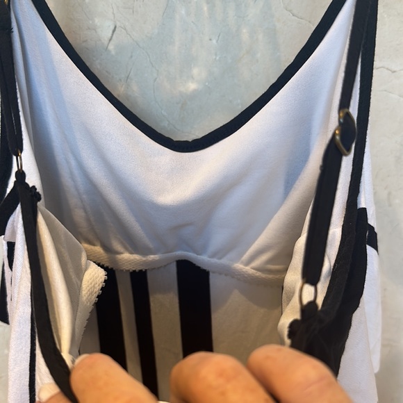 NWOT BECCA Black and White Fitted Dress with Built in Bra - Picture 3 of 4